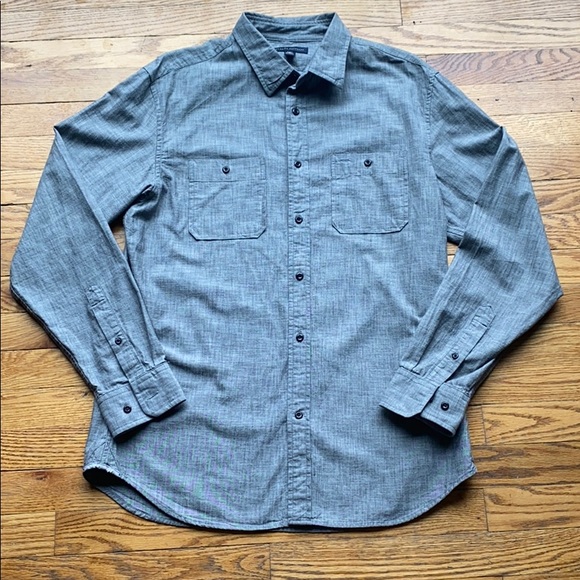 Banana Republic Other - Men’s banana republic button up size Medium
